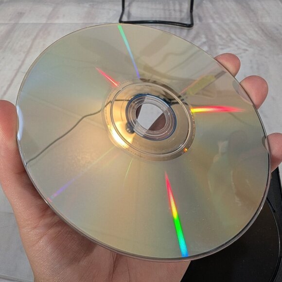 Wii Sports Game Disc & Case - Fair Condition - Nintendo Wii - Picture 2 of 5